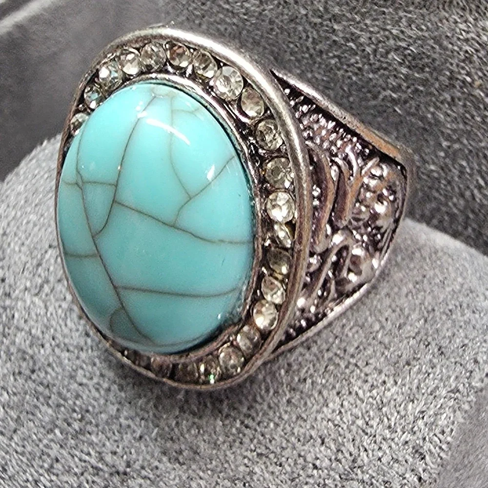 New Chunky‎ Faux Turquoise Cabochon Ring Size 9.5 SilverTone Clear Rhinestones